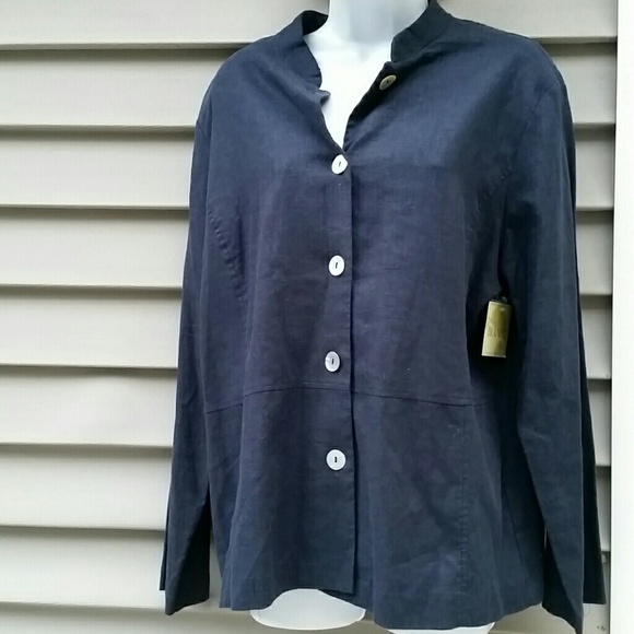Islander Women's Linen Navy blue Top Size LG BNWT