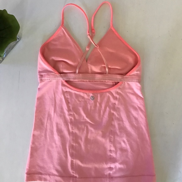 Lululemon Athletica yoga tank- size 4 - Picture 2 of 4