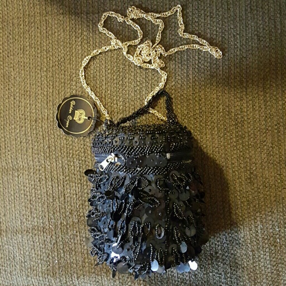 ADORABLE  SEQUIN PURSE new with tags