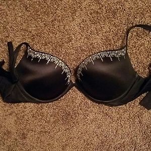 Like new Victoria's Secret VERY sexy Push up Bra