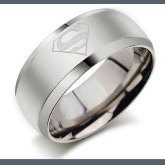 5/$20 🆕 Stainless Steel Superman Ring - Picture 2 of 2