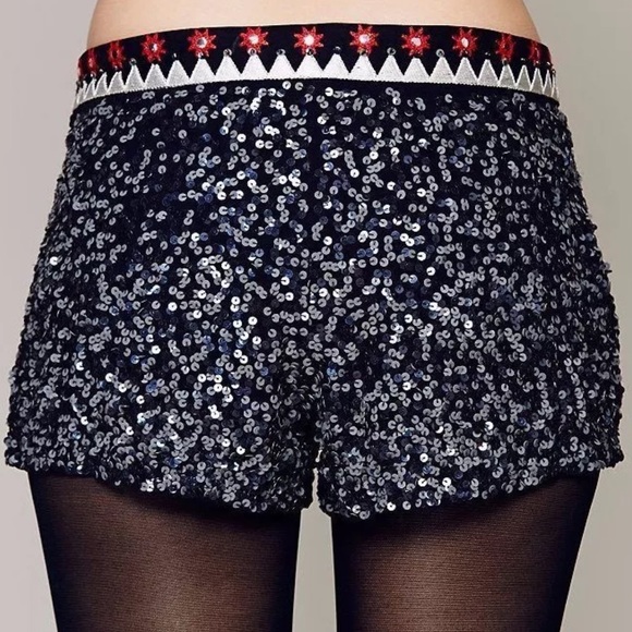 FREE PEOPLE Woven Shorts Intricate Patterned Boho - Picture 2 of 7