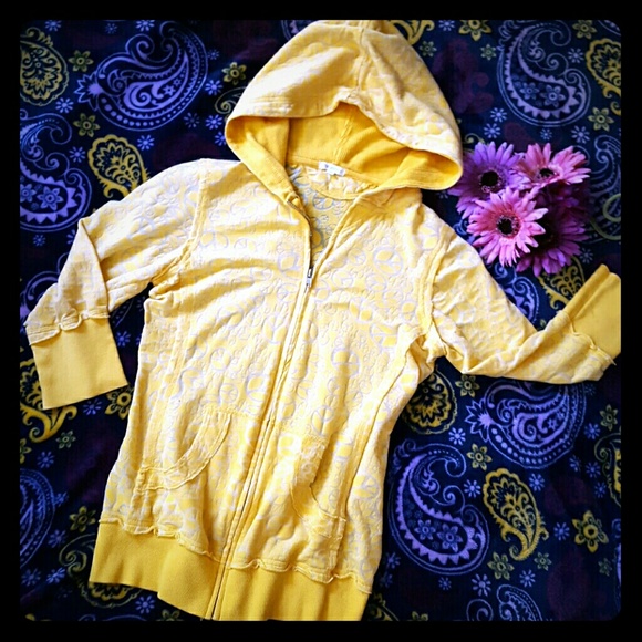 🌻Peace out!✌Hoodie by Maurices!🌞SALE!🌻