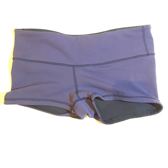 EUC Lululemon Boogie Short Inkwell/Black Size 10
