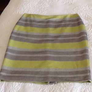 New Size 2 Vince Camuto pencil skirt