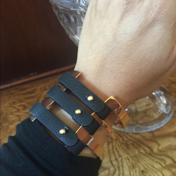 Farah Jewelry Black and Gold Cuff - Picture 2 of 5