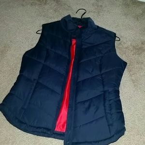 Navy puffer jacket