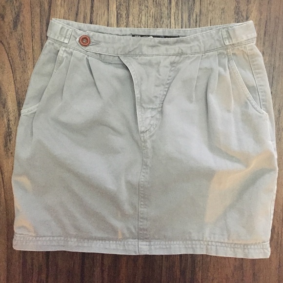 Zara cool gray skirt