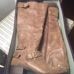 Nashville wide calf boots.