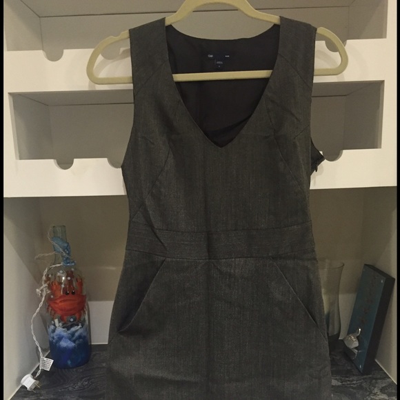 Gap dress size 4