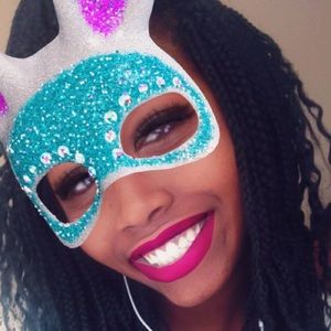 Meet your Posher, Kadija