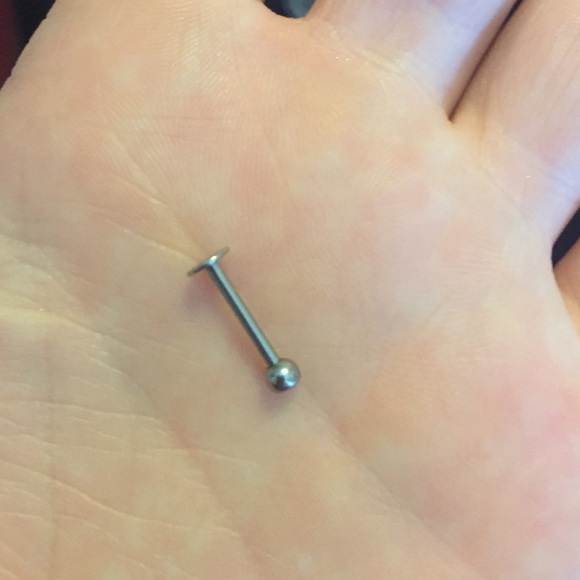 Diamond tragus stud