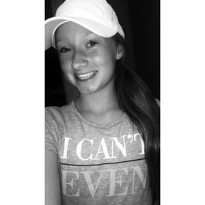 Meet your Posher, Ella