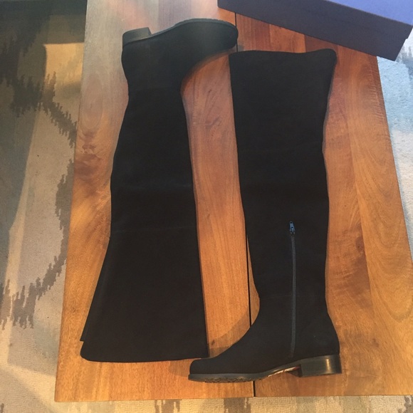 SOLD!! Host Pick 12/7 💕🍾 Stuart Weitzman Hilo - Picture 2 of 4