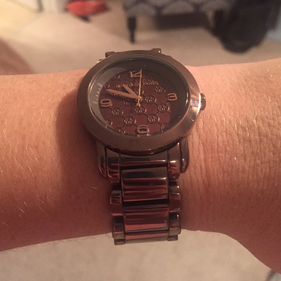 MICHAEL Kors Watch - Picture 2 of 4