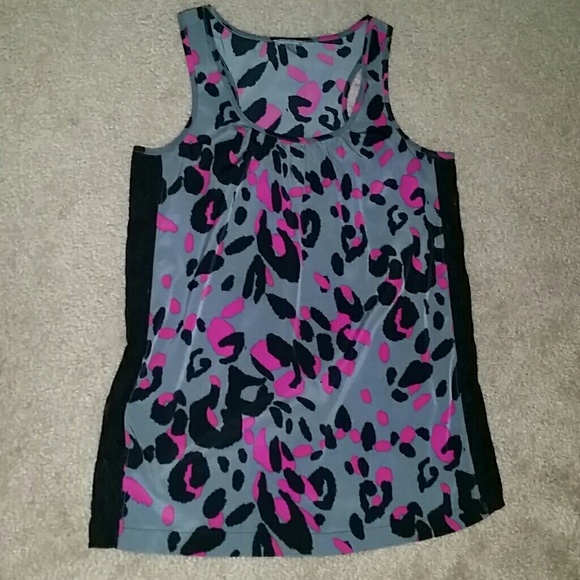 Charlotte Russe Grey & Pink Lepored Print tank