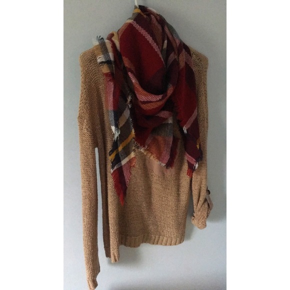 Fall beige sweater - Picture 1 of 3