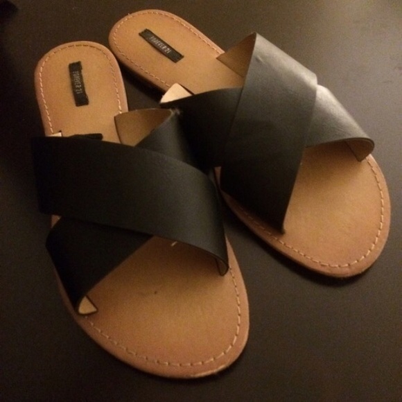 Cute Forever 21 Leather Criss Cross Black Sandals