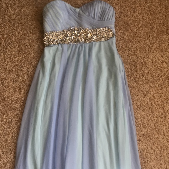 Strapless embellished waist gown - Picture 4 of 4