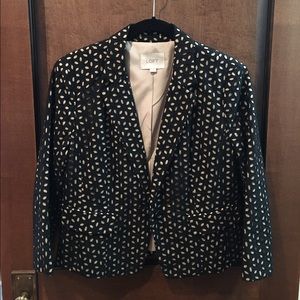Ann Taylor LOFT 3/4 sleeve blazer, size 6