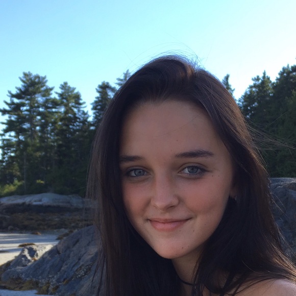 Meet your Posher, Iris - Picture 1 of 1