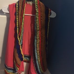 Vest with sweater trim