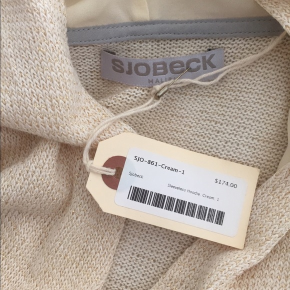 sjobeck Tops - Beige Top sjobeck Tops - Beige Top