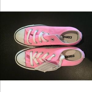 Women's Pink Converse All Star Chuck Taylor Size 6