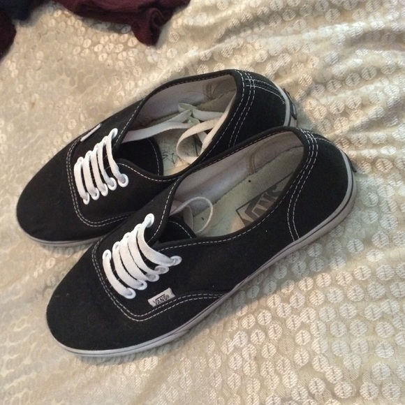 Black low vans