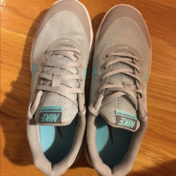 Nike Flex Experience Run 4 - Picture 3 of 4