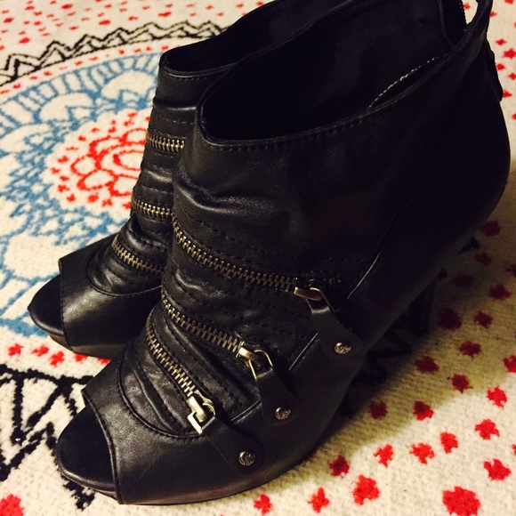 Peep-Toe Ankle Booties by SIMPLY VERA • VERA WANG