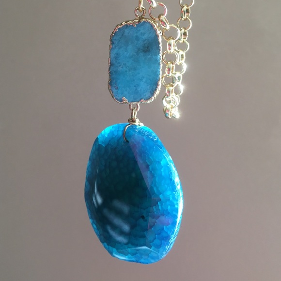 Gold & Turquoise & Blue Stone Pendant Necklace. - Picture 4 of 4