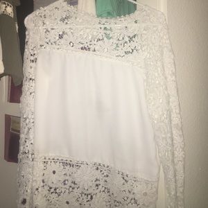 White crochet long sleeve flowery top