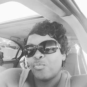 Meet your Posher, Kellie