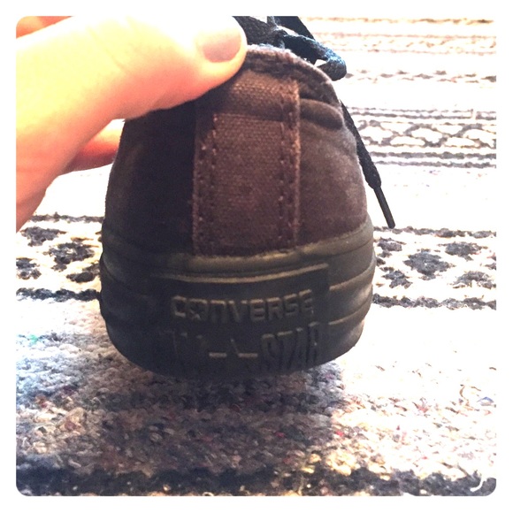 solid black ankle converse! unisex