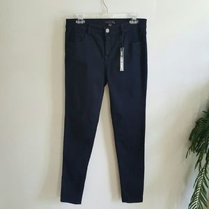 NWT Fire Los Angeles Mid Rise Skinny Jeans 8/9