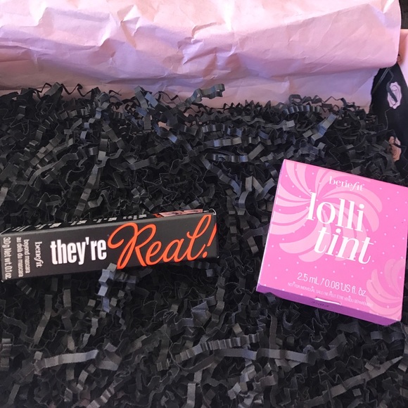 ‼️SOLD‼️⭐️BENEFIT ❤️B U N D L E❤️COSMETICS + BAG⭐️ - Picture 4 of 8