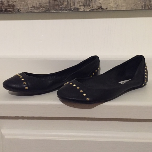 Black Steve Madden Flats