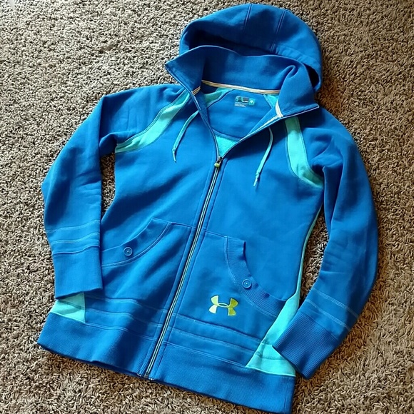 Under Armour Tops - AMAZING Under Armour Hoodie!
