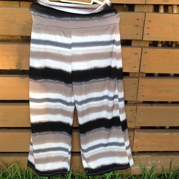 Neutral stripes palazzo pants