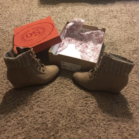 Dress boots! - Picture 2 of 3