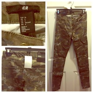 New with Tag: H&M Camo Skinny Pants Size 4!