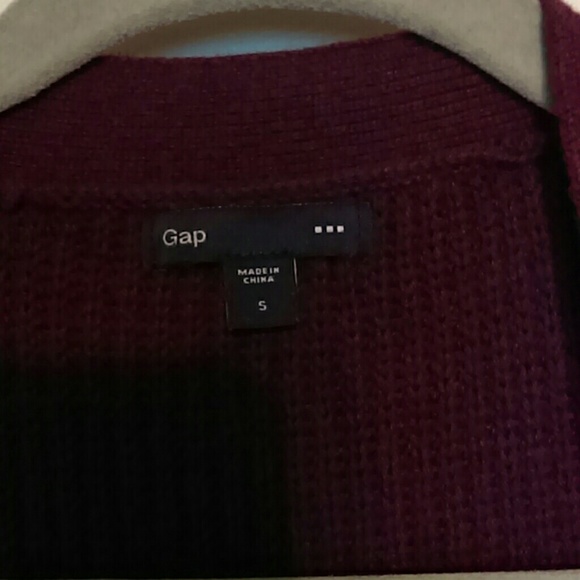 Gap Burgundy Sweater S - Picture 3 of 3