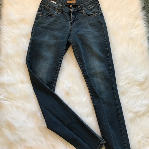 Blue jeans - Picture 1 of 2