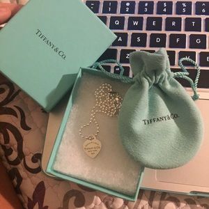 Tiffany & Co. Return to Tiffany Necklace