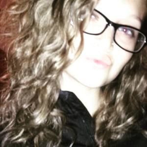 Meet your Posher, Alicia
