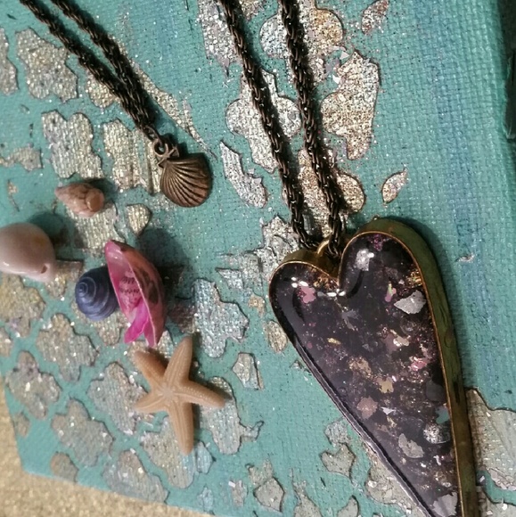 Heart-shaped resin dichroic glass pendant Chain - Picture 2 of 4