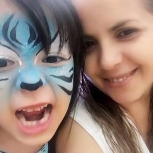 Meet your Posher, Esthela