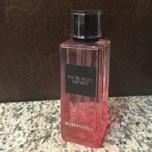 Bombshell fragrance mist