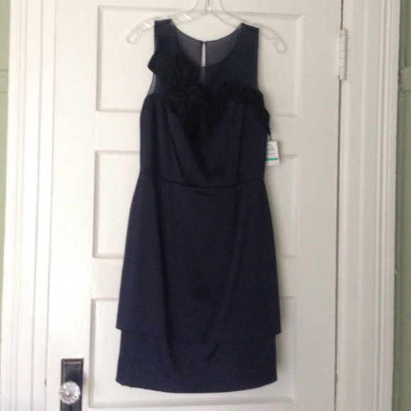 Cute LBD in navy with single ribbon detail